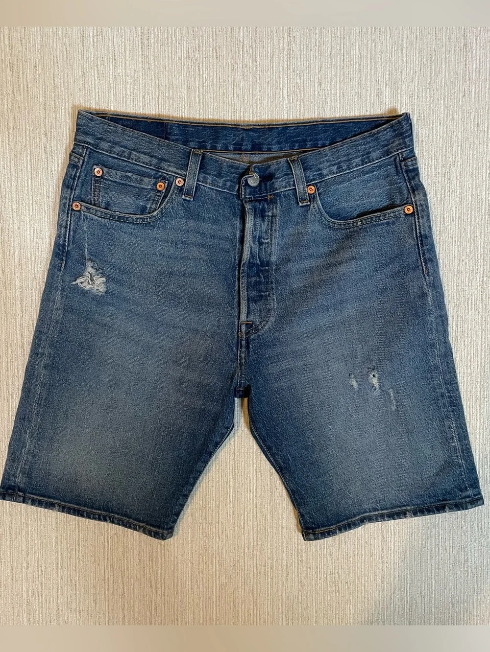 Levi's‎ 501 Denim Shorts Men's 32 9 inch Distressed Medium Blue Wash Jorts